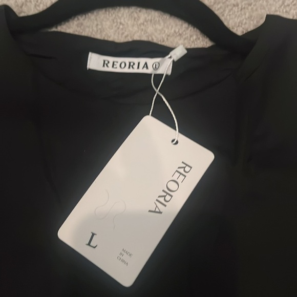 NWT Reo Ria Woman’s Black Stretchy Bodysuit - Picture 2 of 2